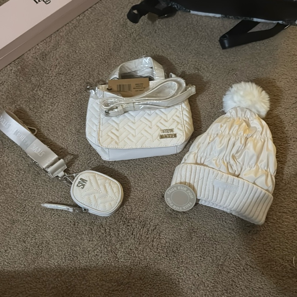 Steve Madden Multi Piece Gift Set